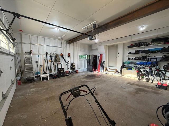 1011 Skyview Drive, Altoona, WI 54720