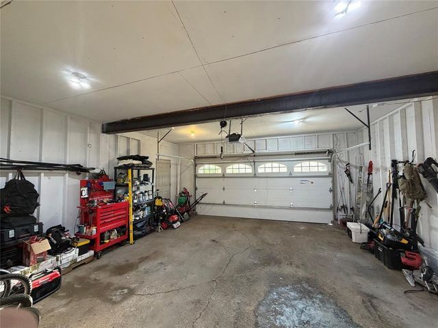 1011 Skyview Drive, Altoona, WI 54720