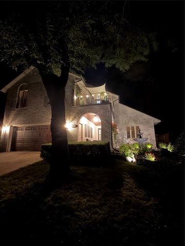 1011 Skyview Drive, Altoona, WI 54720