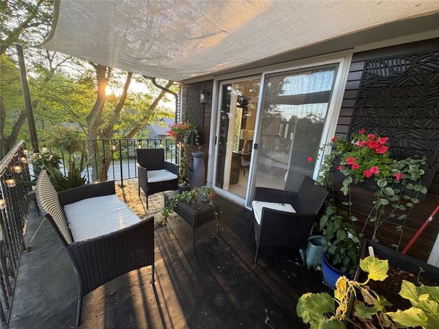 1011 Skyview Drive, Altoona, WI 54720