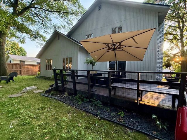 1011 Skyview Drive, Altoona, WI 54720