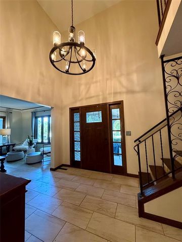 1011 Skyview Drive, Altoona, WI 54720