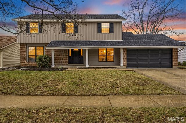 2319 Paradise Peak Circle, Wildwood, MO 63011