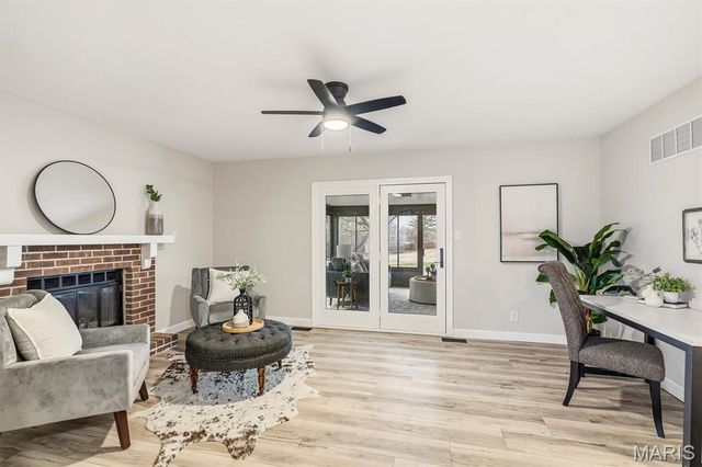 2319 Paradise Peak Circle, Wildwood, MO 63011