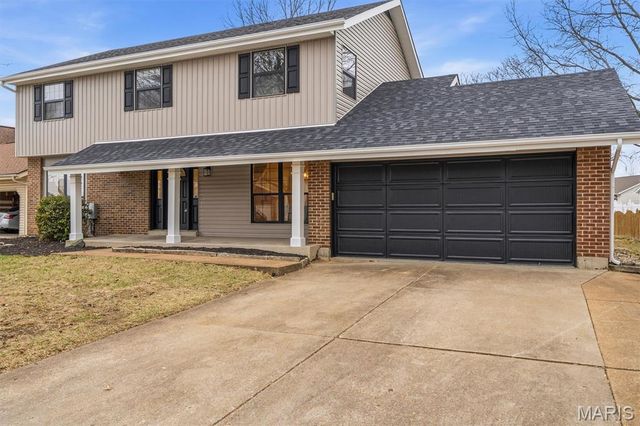 2319 Paradise Peak Circle, Wildwood, MO 63011