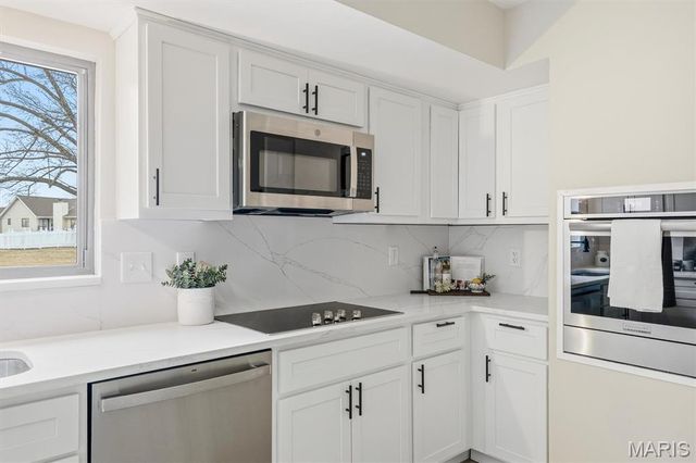 2319 Paradise Peak Circle, Wildwood, MO 63011