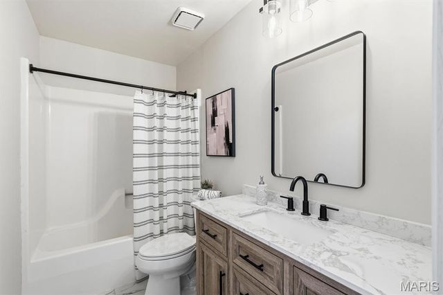 2319 Paradise Peak Circle, Wildwood, MO 63011