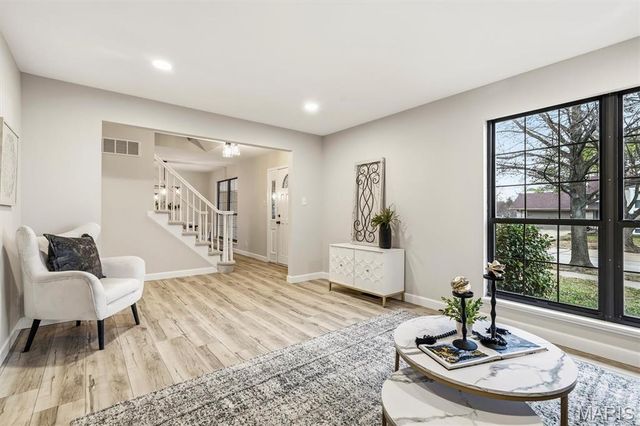 2319 Paradise Peak Circle, Wildwood, MO 63011