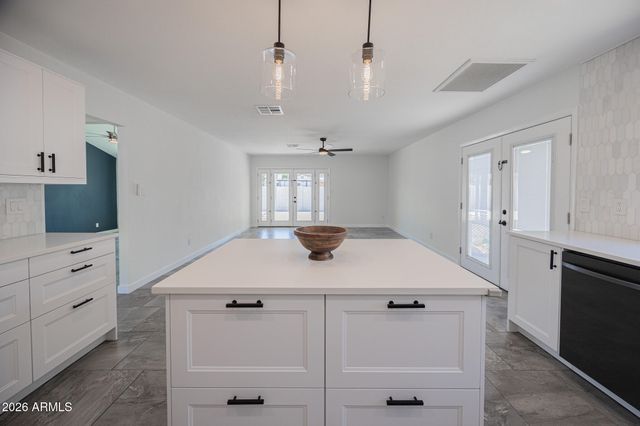 10251 N 53RD Avenue, Glendale, AZ 85302