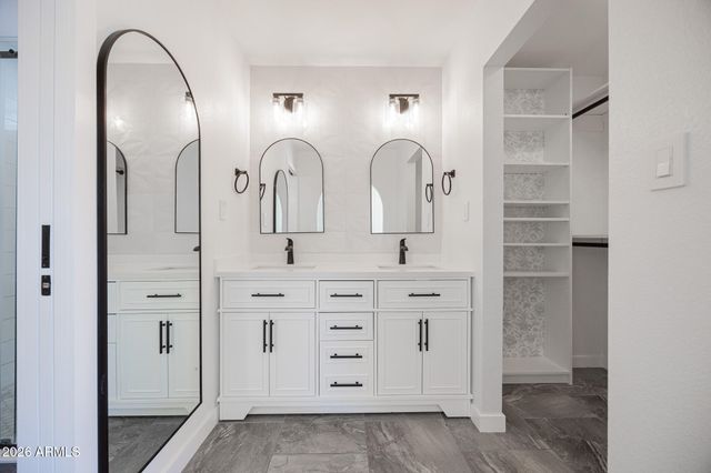 10251 N 53RD Avenue, Glendale, AZ 85302
