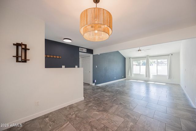 10251 N 53RD Avenue, Glendale, AZ 85302