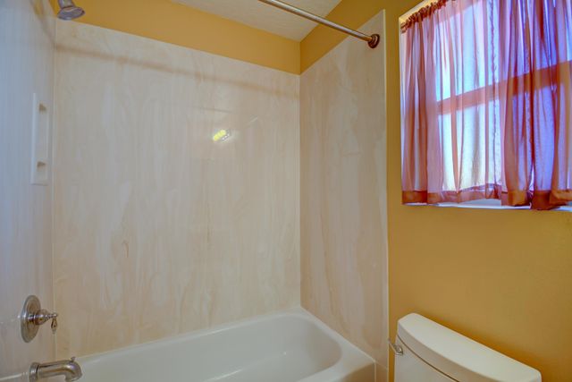 5810 Chaco Loop NE, Rio Rancho, NM 87144