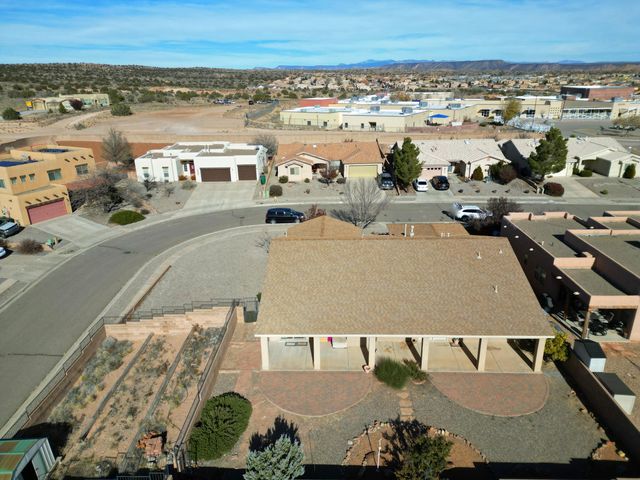 5810 Chaco Loop NE, Rio Rancho, NM 87144