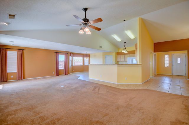 5810 Chaco Loop NE, Rio Rancho, NM 87144