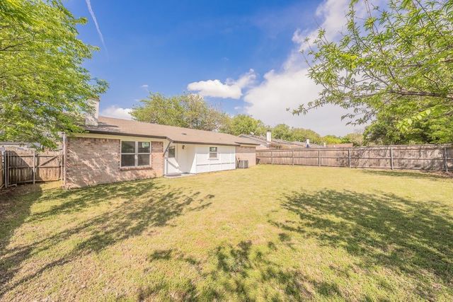 228 Blair Lane, Arlington, TX 76014