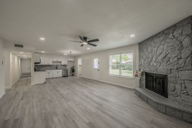 228 Blair Lane, Arlington, TX 76014