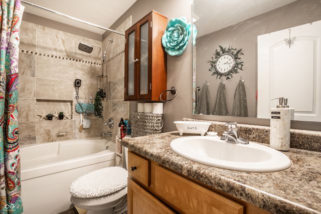 5856 Edelle Drive, Indianapolis, IN 46237