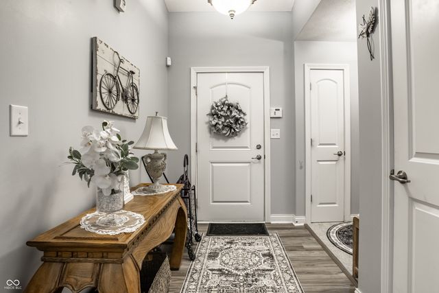 5856 Edelle Drive, Indianapolis, IN 46237
