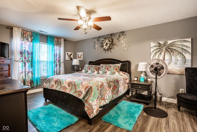 5856 Edelle Drive, Indianapolis, IN 46237