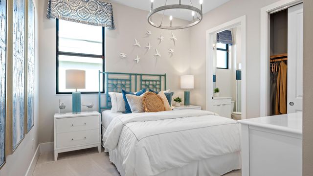 5462 Hutchinson Way, Westlake, FL 33470