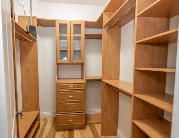 2182 E Hogan Avenue, Fresno, CA 93730