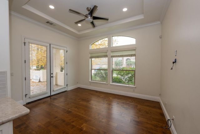 2182 E Hogan Avenue, Fresno, CA 93730