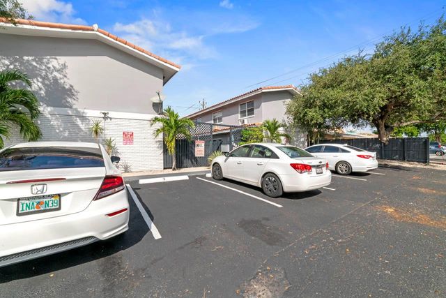 1801 NE 56th Street 5, Fort Lauderdale, FL 33308