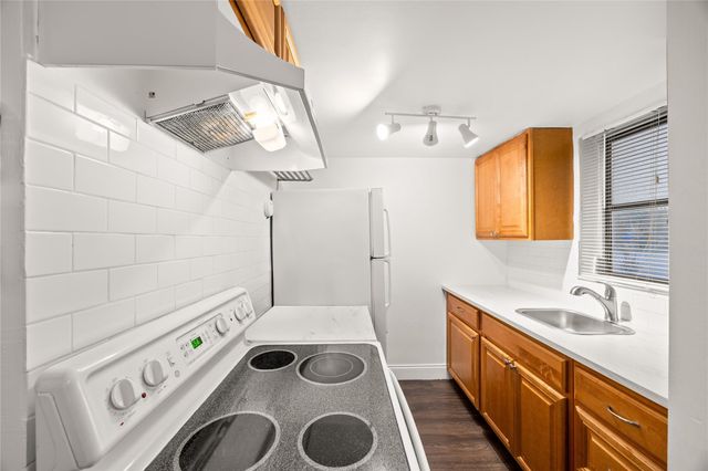 1801 NE 56th Street 5, Fort Lauderdale, FL 33308