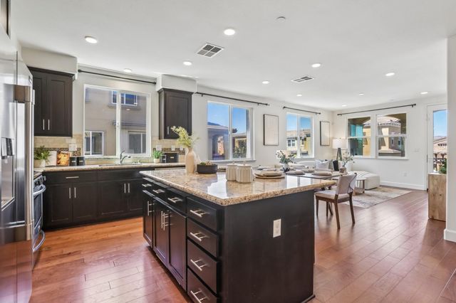 38975 Primula Terrace, Newark, CA 94560