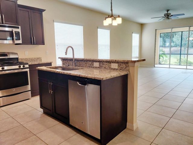 12256 LONGVIEW LAKE CIRCLE, Bradenton, FL 34211