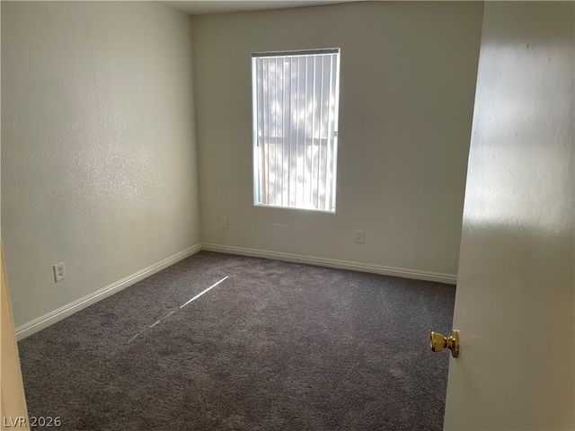 5271 Lindell Road 106, Las Vegas, NV 89118