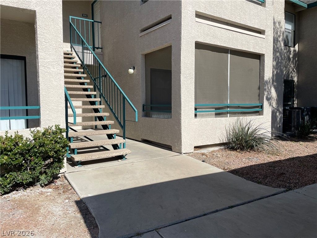 5271 Lindell Road 106, Las Vegas, NV 89118
