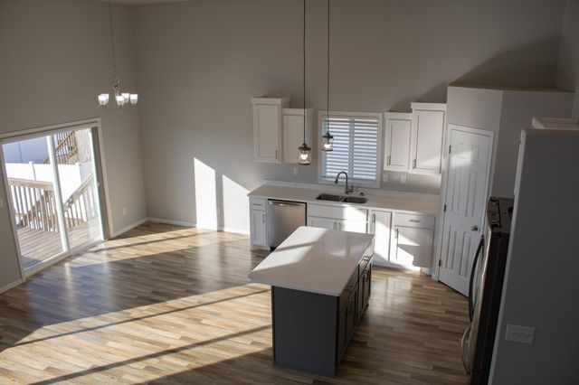 6875 16th Street S, Fargo, ND 58104