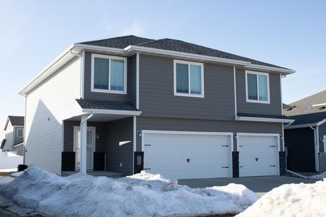 6875 16th Street S, Fargo, ND 58104