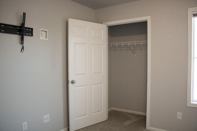 6875 16th Street S, Fargo, ND 58104