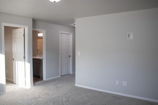 6875 16th Street S, Fargo, ND 58104