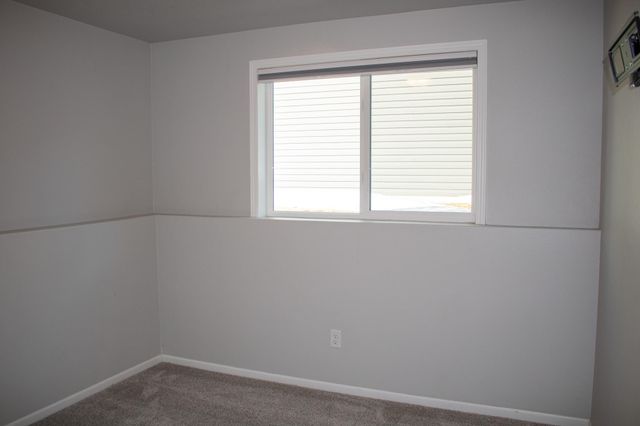 6875 16th Street S, Fargo, ND 58104