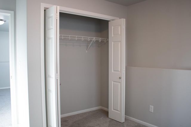 6875 16th Street S, Fargo, ND 58104