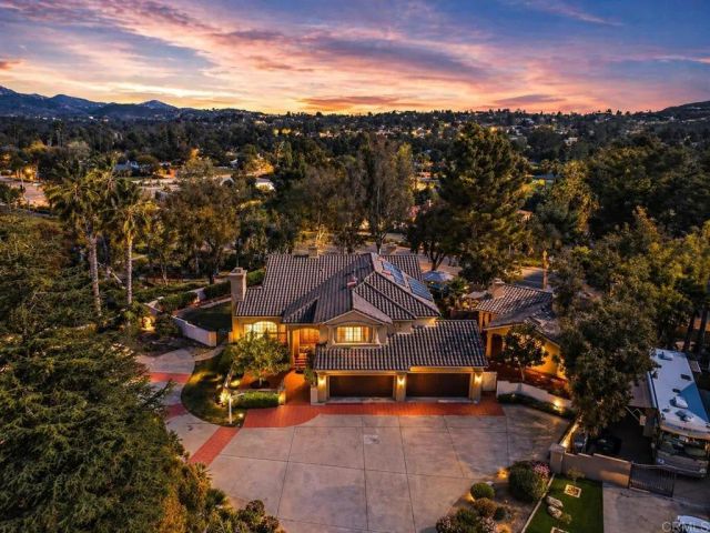 16883 Saint Andrews Drive, Poway, CA 92064