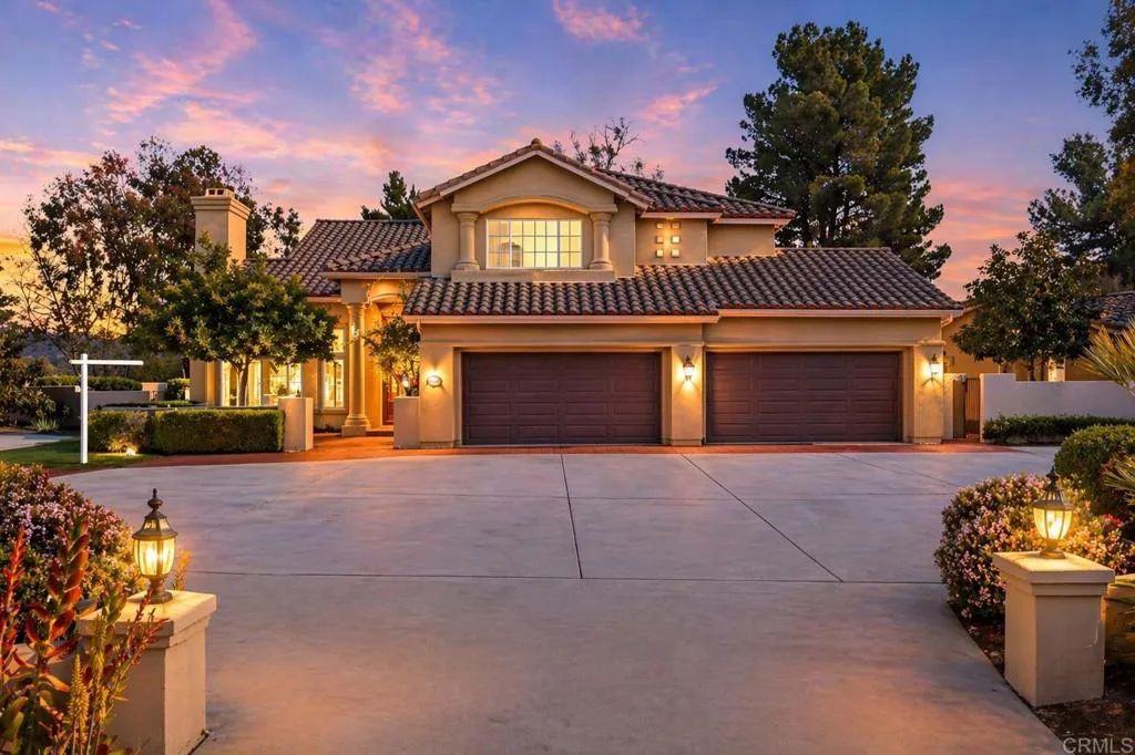 16883 Saint Andrews Drive, Poway, CA 92064