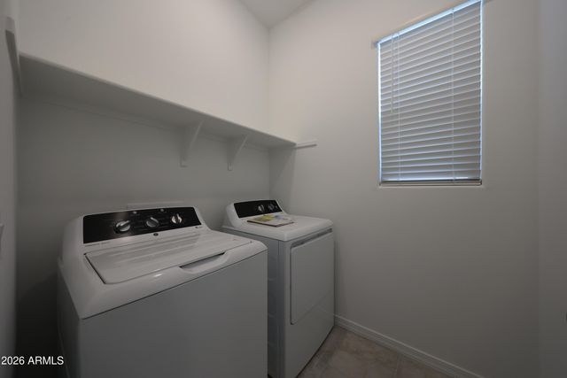 7683 W SMOKETREE Drive, Peoria, AZ 85383