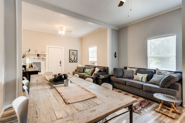 237 W Brooklyn Avenue, Dallas, TX 75208