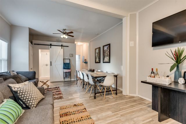 237 W Brooklyn Avenue, Dallas, TX 75208