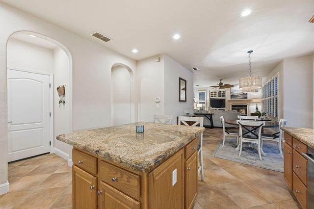 703 Morningside Ct, Folsom, CA 95630