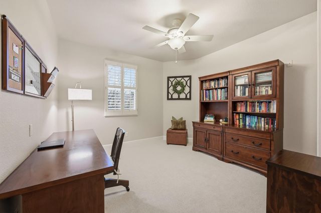 703 Morningside Ct, Folsom, CA 95630