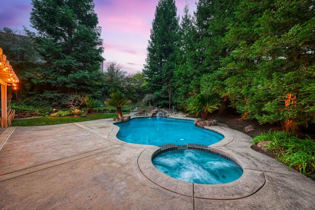 703 Morningside Ct, Folsom, CA 95630