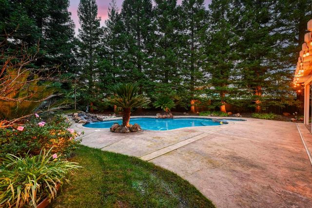 703 Morningside Ct, Folsom, CA 95630