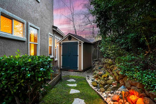 703 Morningside Ct, Folsom, CA 95630