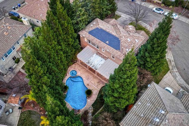 703 Morningside Ct, Folsom, CA 95630