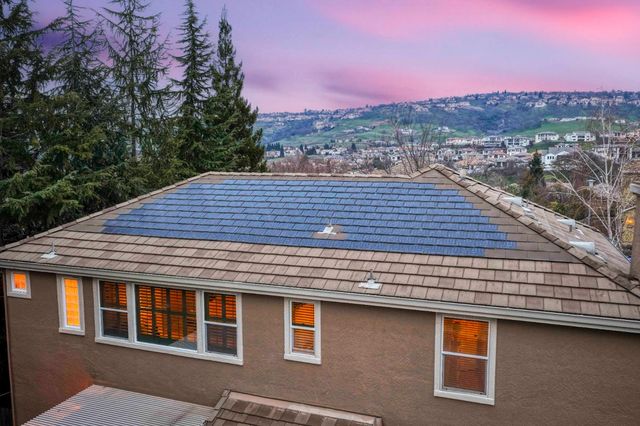 703 Morningside Ct, Folsom, CA 95630